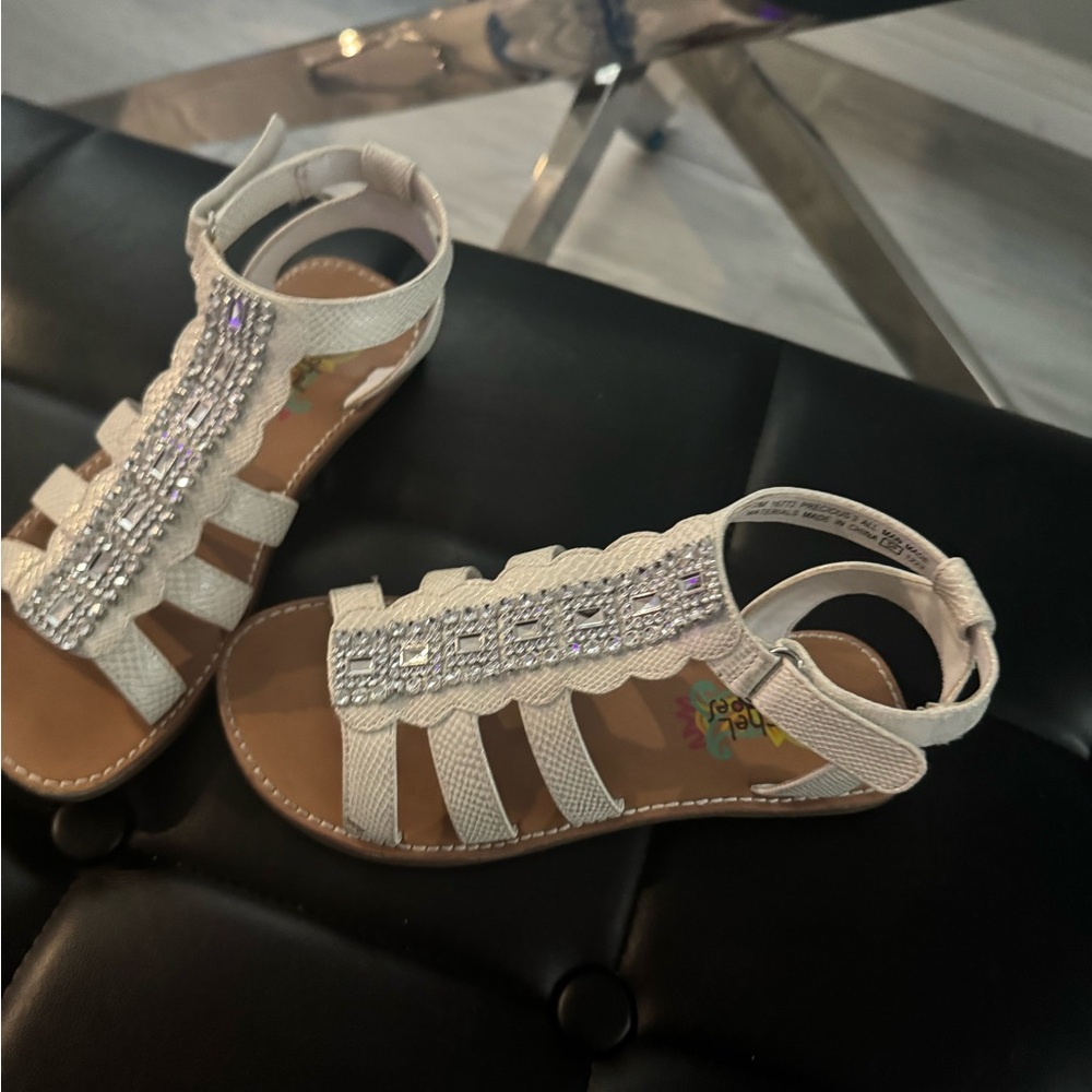 White Sandals with Rhinestone Detailing - Picture 4 of 4